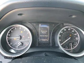 2018 Toyota Camry LE z VIN 4T1B11HK4JU053856, wystawiony jako Copart lot #61017095 z przebiegiem 134 977 mil mil oraz Szkoda całkowita • Salvage title. Historia ofert i sprzedaży dostępna na DreamBid. Obrazek 9.