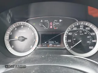 2014 Nissan Sentra SR z VIN 3N1AB7AP9EY258469, wystawiony jako IAAI lot #41504693 z przebiegiem 61 385 mil mil oraz . Historia ofert i sprzedaży dostępna na DreamBid. Obrazek 7.