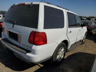 2003 Lincoln Navigator Luxury with VIN 5LMFU28R33LJ30766, listed as a Copart auction lot 74370994 with 125,904 mi miles and Clean Title. Bid and sale history available at carsss.com. Image 3.