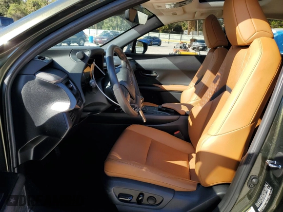2021 Lexus UX 200 with VIN JTHP3JBH2M2044864, listed as a Copart auction lot 83703364 with 32,416 mi miles and Salvage title. Bid and sale history available at DreamBid. Image 7.