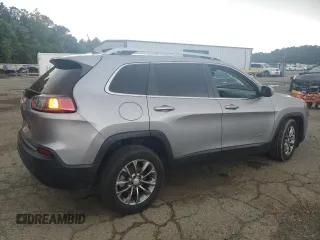 2019 Jeep Cherokee Latitude Plus with VIN 1C4PJLLB4KD332898, listed as a Copart auction lot 55090475 with 93,558 mi miles and Salvage title. Bid and sale history available at DreamBid. Image 3.