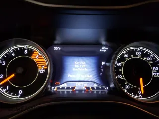 2020 Jeep Cherokee Limited с VIN 1C4PJMDN2LD534154, выставлен на аукционе Copart как лот 88502435 с пробегом 63 575 миль миль и Списание • Salvage title. История ставок и продаж доступна на DreamBid. Изображение 9.