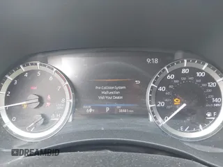 2024 Toyota Highlander LE z VIN 5TDKDRAH9RS050136, wystawiony jako IAAI lot #42427558 z przebiegiem 38 481 mil mil oraz . Historia ofert i sprzedaży dostępna na DreamBid. Obrazek 7.