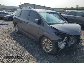 2013 Toyota Sienna XLE AAS with VIN 5TDYK3DC1DS345298, listed as a Copart auction lot 58750235 with Not provided miles and Salvage title. Bid and sale history available at DreamBid. Image 4.