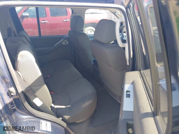 2008 Nissan Pathfinder S with VIN 5N1AR18U98C619550, listed as a IAAI auction lot 41727153 with 194,346 mi miles. Bid and sale history available at carsss.com. Image 8.