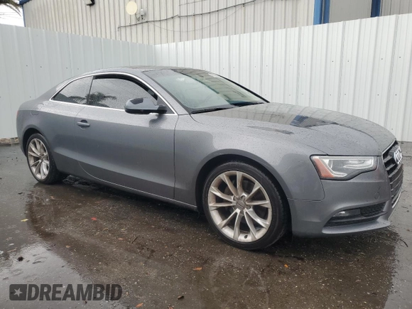 2013 Audi A5 Premium Plus z VIN WAULFAFR8DA043389, wystawiony jako Copart lot #58478475 z przebiegiem 181 434 mil mil oraz Czysty tytuł • Clean title. Historia ofert i sprzedaży dostępna na DreamBid. Obrazek 4.