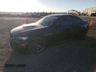2013 BMW M3 z VIN WBSKG9C5XDJ593181, wystawiony jako Copart lot #80758994 z przebiegiem 34 755 mil mil oraz Szkoda całkowita • Salvage title. Historia ofert i sprzedaży dostępna na DreamBid. Obrazek 1.