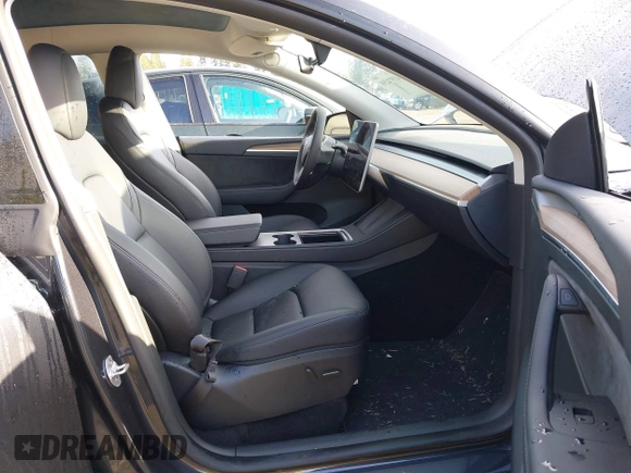 2024 Tesla Model Y с VIN 7SAYGDED1RF056306, выставлен на аукционе IAAI как лот 42683616 с пробегом 7 423 миль миль и . История ставок и продаж доступна на DreamBid. Изображение 5.