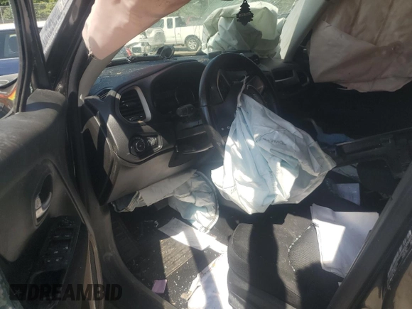 2017 Jeep Renegade Latitude z VIN ZACCJBBB9HPG29783, wystawiony jako Copart lot #65434624 z przebiegiem Nie podano mil oraz Szkody całkowita. Historia ofert i sprzedaży dostępna na DreamBid. Obrazek 7.