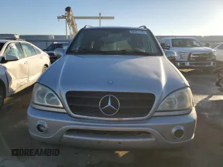 2004 Mercedes-Benz M-Class 3.5L with VIN 4JGAB57E74A459518, listed as a Copart auction lot 88421145 with 196,120 mi miles and Salvage Title. Bid and sale history available at carsss.com. Image 5.