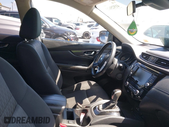 2020 Nissan Rogue SV with VIN JN8AT2MT6LW003230, listed as a IAAI auction lot 41925623 with 115,920 mi miles. Bid and sale history available at carsss.com. Image 5.