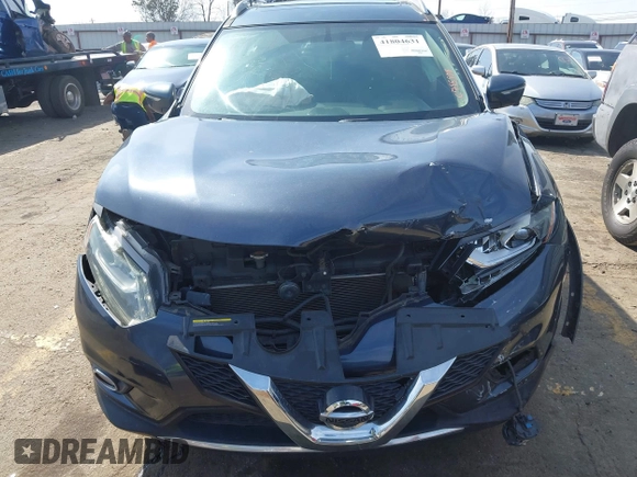 2015 Nissan Rogue SV with VIN 5N1AT2MV2FC795908, listed as a IAAI auction lot 41804631 with 136,453 mi miles. Bid and sale history available at carsss.com. Image 6.