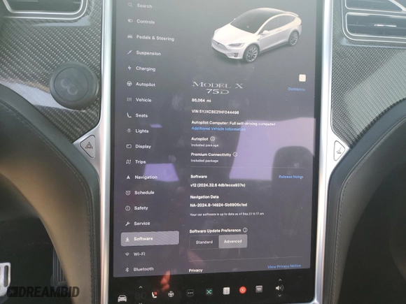 2017 Tesla Model X 90D with VIN 5YJXCBE21HF044498, listed as a Copart auction lot 49305475 with 86,064 mi miles and Salvage Title. Bid and sale history available at carsss.com. Image 9.