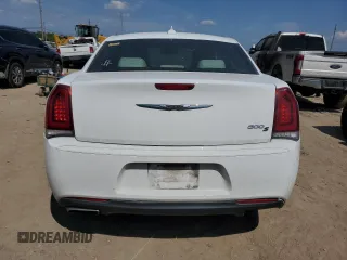 2017 Chrysler 300 S with VIN 2C3CCABG3HH564984, listed as a Copart auction lot 71400614 with 85,902 mi miles and Salvage Title. Bid and sale history available at DreamBid. Image 6.