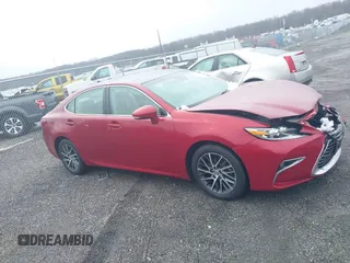 2018 Lexus ES with VIN 58ABK1GG5JU084441, listed as a IAAI auction lot 41516212 with 70,653 mi miles. Bid and sale history available at carsss.com. Image 13.