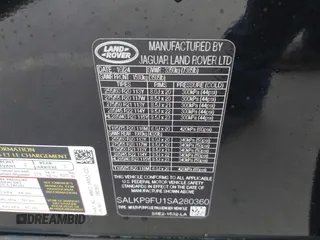 2025 Land Rover Range Rover SE z VIN SALKP9FU1SA280360, wystawiony jako IAAI lot #42067166 z przebiegiem 2 712 mil mil oraz . Historia ofert i sprzedaży dostępna na DreamBid. Obrazek 9.