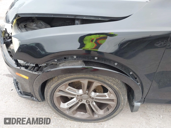 2015 Audi Q3 Premium Plus с VIN WA1EFCFS2FR000949, выставлен на аукционе IAAI как лот 41194209 с пробегом 102 567 миль миль и . История ставок и продаж доступна на DreamBid. Изображение 6.