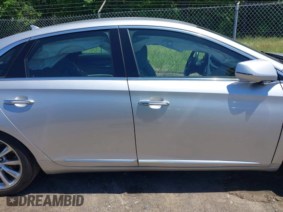 2014 Cadillac XTS Luxury z VIN 2G61M5S31E9199170, wystawiony jako IAAI lot #42150000 z przebiegiem 135 414 mil mil oraz . Historia ofert i sprzedaży dostępna na DreamBid. Obrazek 13.