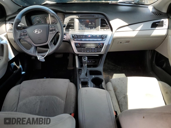 2017 Hyundai Sonata Hybrid SE with VIN KMHE24L19HA051476, listed as a Copart auction lot 47921523 with 110,826 mi miles. Bid and sale history available at carsss.com. Image 8.