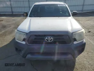 2013 Toyota Tacoma z VIN 5TFTX4CN3DX028556, wystawiony jako Copart lot #53155045 z przebiegiem 154 588 mil mil oraz Szkoda całkowita • Salvage title. Historia ofert i sprzedaży dostępna na DreamBid. Obrazek 5.