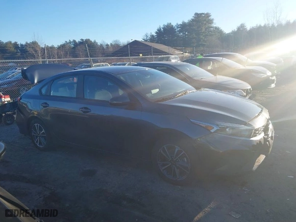 2023 Kia Forte LXS with VIN 3KPF24AD7PE543022, listed as a IAAI auction lot 41055686 with 21,660 mi miles. Bid and sale history available at carsss.com. Image 14.