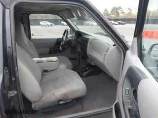 2000 Ford Ranger XL with VIN 1FTYR14X8YTA76453, listed as a IAAI auction lot 41851341 with 124,886 mi miles. Bid and sale history available at carsss.com. Image 5.