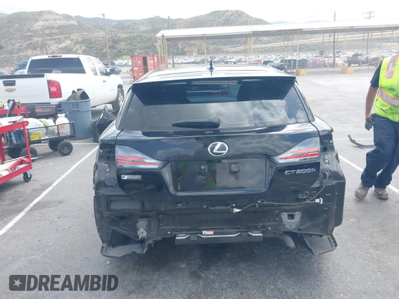 2016 Lexus CT 200h z VIN JTHKD5BH2G2263309, wystawiony jako IAAI lot #41905986 z przebiegiem 174 197 mil mil oraz . Historia ofert i sprzedaży dostępna na DreamBid. Obrazek 17.