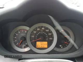2010 Toyota RAV4 Sport z VIN JTMRK4DV9A5090168, wystawiony jako Copart lot #64210535 z przebiegiem 180 328 mil mil oraz Czysty tytuł • Clean title. Historia ofert i sprzedaży dostępna na DreamBid. Obrazek 9.