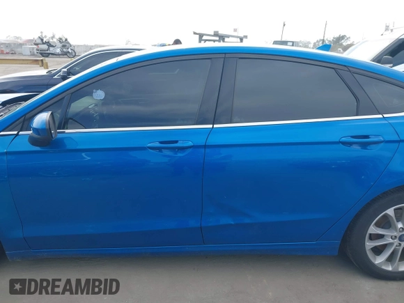 2020 Ford Fusion SE with VIN 3FA6P0LU3LR233370, listed as a IAAI auction lot 42221789 with 70,771 mi miles and . Bid and sale history available at DreamBid. Image 14.