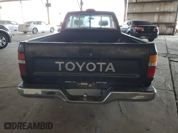 1994 Toyota Pickup with VIN 4TARN93P4RZ266079, listed as a Copart auction lot 52375385 with 165,824 mi miles and Clean title. Bid and sale history available at DreamBid. Image 6.