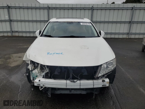 2014 Lexus ES 350 with VIN JTHBK1GG2E2114247, listed as a Copart auction lot 52910175 with 105,944 mi miles and Salvage Title. Bid and sale history available at carsss.com. Image 5.