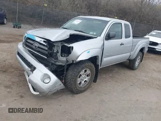2009 Toyota Tacoma with VIN 5TEUU42NX9Z633141, listed as a IAAI auction lot 41911512 with 102,602 mi miles. Bid and sale history available at carsss.com. Image 17.