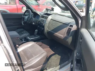 2012 Ford Escape XLT с VIN 1FMCU9DG7CKB68798, выставлен на аукционе IAAI как лот 42431128 с пробегом 181 556 миль миль и . История ставок и продаж доступна на DreamBid. Изображение 5.