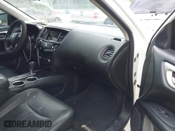2016 Nissan Pathfinder S z VIN 5N1AR2MN8GC662540, wystawiony jako IAAI lot #42632335 z przebiegiem 196 810 mil mil oraz . Historia ofert i sprzedaży dostępna na DreamBid. Obrazek 5.