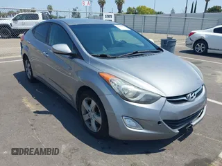 2013 Hyundai Elantra GLS с VIN KMHDH4AE2DU917866, выставлен на аукционе IAAI как лот 42416674 с пробегом 156 543 миль миль и . История ставок и продаж доступна на DreamBid. Изображение 1.