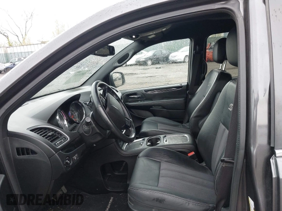 2015 Chrysler Town & Country S with VIN 2C4RC1HG7FR522449, listed as a IAAI auction lot 42021311 with 107,391 mi miles. Bid and sale history available at carsss.com. Image 5.