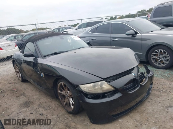 2008 BMW Z4 3.0i z VIN 4USBU33518LW76029, wystawiony jako IAAI lot #40755962 z przebiegiem 112 963 mil mil oraz . Historia ofert i sprzedaży dostępna na DreamBid. Obrazek 1.