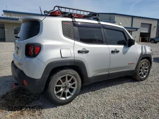 2020 Jeep Renegade Sport with VIN ZACNJAAB8LPL25953, listed as a Copart auction lot 54154045 with 134,720 mi miles and Salvage title. Bid and sale history available at DreamBid. Image 3.