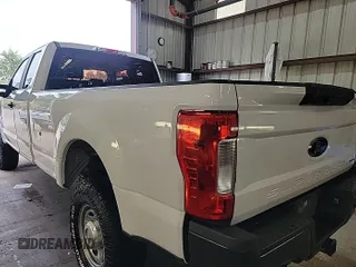 2019 Ford F-250 XL с VIN 1FT7X2B62KED87115, выставлен на аукционе IAAI как лот 42404320 с пробегом 210 710 миль миль и . История ставок и продаж доступна на DreamBid. Изображение 1.