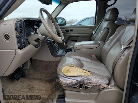2003 GMC Yukon Denali z VIN 1GKEK63U43J263449, wystawiony jako Copart lot #53848345 z przebiegiem 144 280 mil mil oraz Szkody całkowita. Historia ofert i sprzedaży dostępna na DreamBid. Obrazek 7.