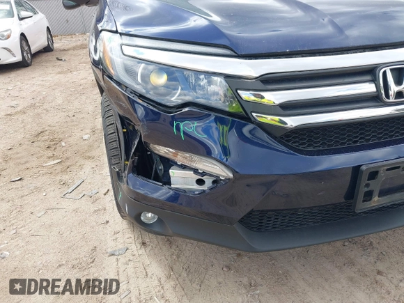 2016 Honda Pilot EX-L with VIN 5FNYF6H51GB057484, listed as a IAAI auction lot 42021196 with 109,470 mi miles. Bid and sale history available at carsss.com. Image 6.