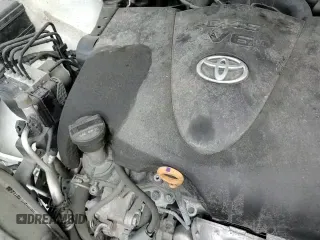 2018 Toyota Highlander LE with VIN 5TDZZRFH9JS252147, listed as a Copart auction lot 50876735 with 134,526 mi miles and Salvage title. Bid and sale history available at DreamBid. Image 13.