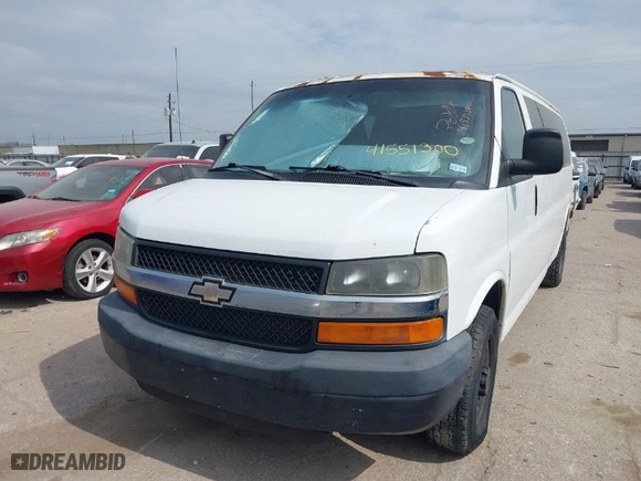 2007 Chevrolet Express Passenger with VIN 1GAHG39U671185576, listed as a IAAI auction lot 41551300 with 1 mi miles. Bid and sale history available at carsss.com. Image 6.