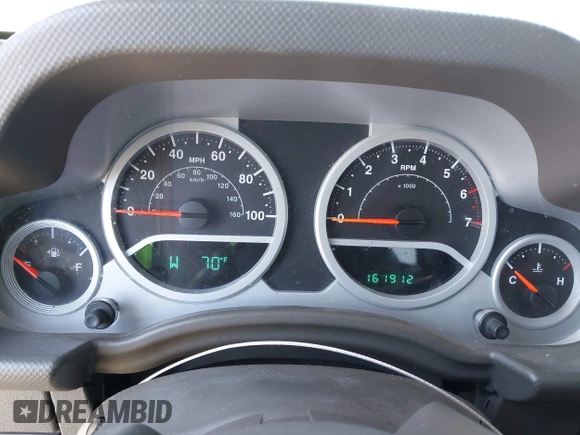 2008 Jeep Wrangler Unlimited Sahara with VIN 1J4GA59108L594193, listed as a IAAI auction lot 42272239 with 161,912 mi miles and . Bid and sale history available at DreamBid. Image 7.