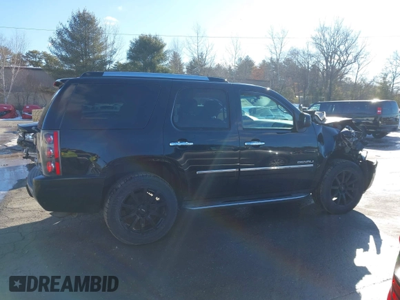 2014 GMC Yukon Denali with VIN 1GKS2EEF9ER140584, listed as a IAAI auction lot 41688659 with 81,995 mi miles. Bid and sale history available at carsss.com. Image 13.