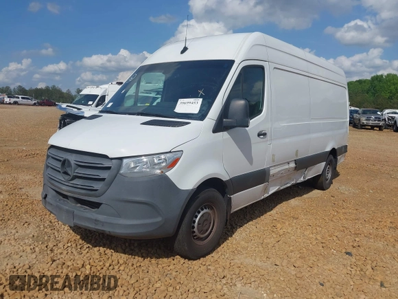 2021 Mercedes-Benz Sprinter Cargo with VIN W1Y4ECHY0MT073349, listed as a IAAI auction lot 39699453 with 136,101 mi miles and . Bid and sale history available at carsss.com. Image 2.