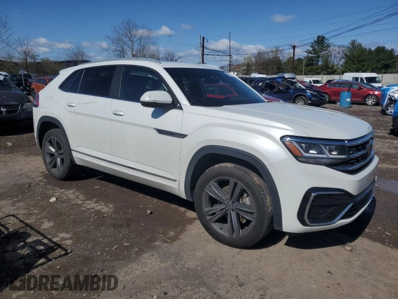 2021 Volkswagen Atlas SE with VIN 1V2PE2CA1MC237020, listed as a Copart auction lot 52083335 with 45,978 mi miles and Salvage title. Bid and sale history available at DreamBid. Image 4.