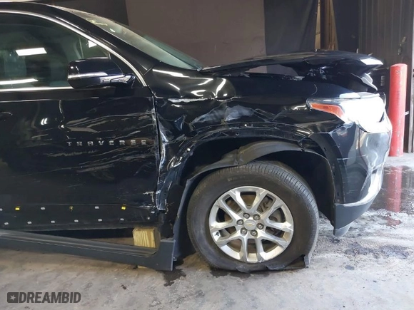 2019 Chevrolet Traverse LT Cloth with VIN 1GNERGKW7KJ255903, listed as a IAAI auction lot 41531037 with 79,768 mi miles. Bid and sale history available at carsss.com. Image 18.