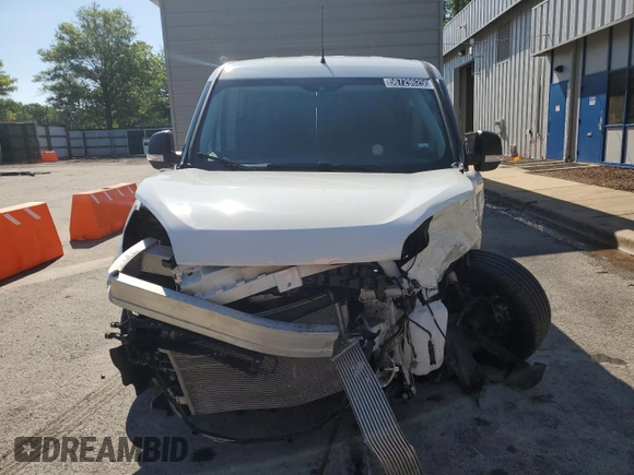 2022 Ram ProMaster City Cargo Tradesman with VIN ZFBHRFAB6N6Y24331, listed as a Copart auction lot 56729625 with 32,854 mi miles and Salvage title. Bid and sale history available at DreamBid. Image 5.