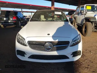 2019 Mercedes-Benz C 300 with VIN 55SWF8DB3KU309886, listed as a IAAI auction lot 41319273 with 49,023 mi miles and . Bid and sale history available at DreamBid. Image 13.